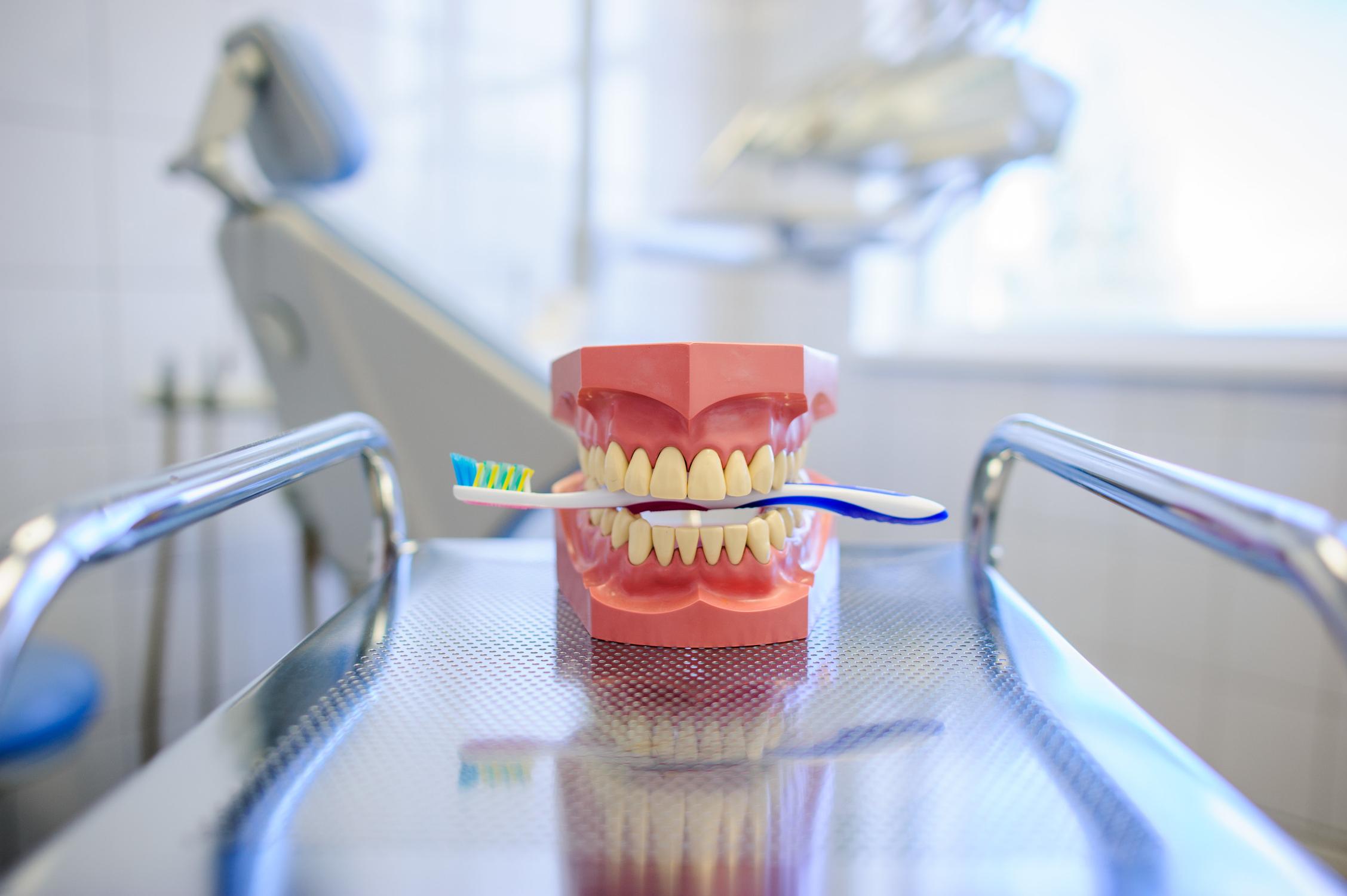 Протезисты клиники. Стоматология детали. Сайт стоматологии. Дететаль стоматология.